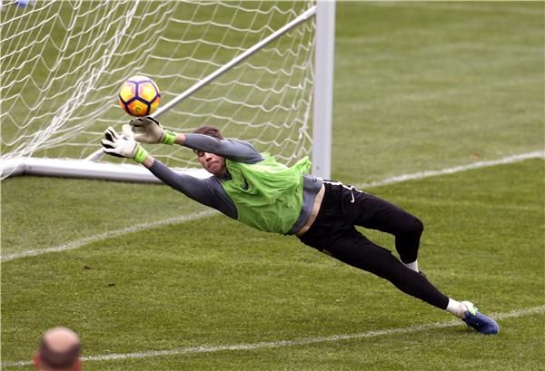 أوناي سيمون