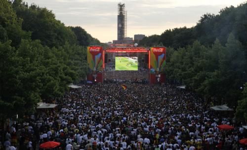 2010-06-23t190728z_01_fab09_rtridsp_3_soccer-world_reuters