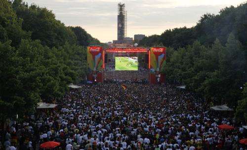 2010-06-23t190728z_01_fab09_rtridsp_3_soccer-world_reuters