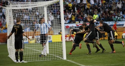 2010-07-03t163623z_01_wca221_rtridsp_3_soccer-world_reuters
