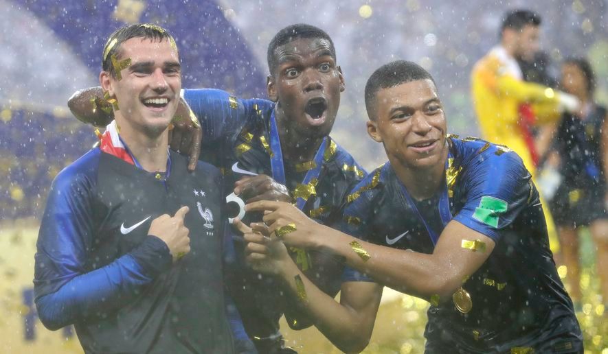 تتويج فرنسا بالمونديال