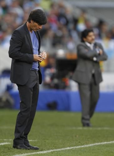 2010-07-03t141901z_01_wca124_rtridsp_3_soccer-world_reuters