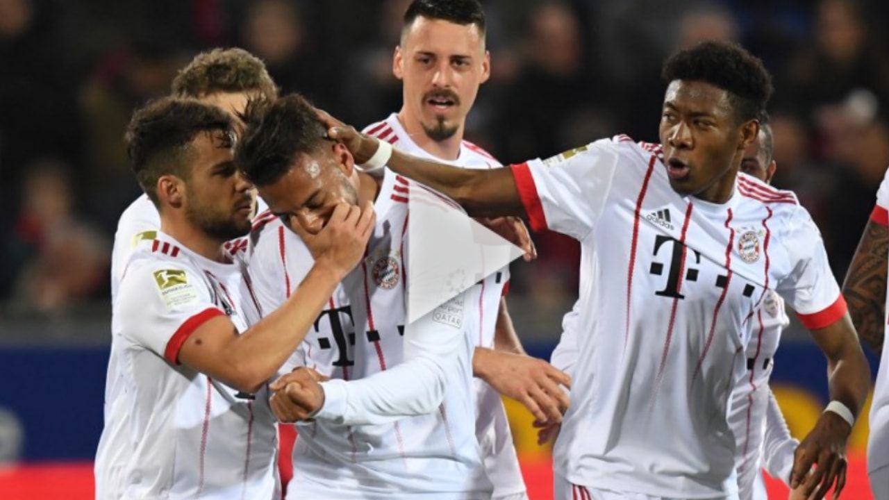 توليسو مع لاعبي بايرن ميونخ