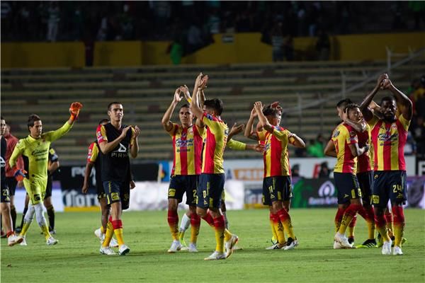 لاعبو موريليا