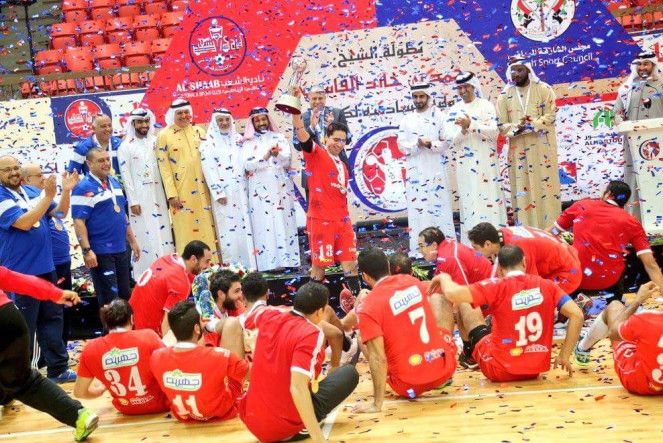 لحظة تتويج الأهلي المصري بلقب البطولة النسخة الماضية