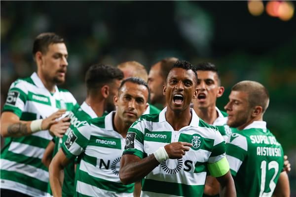 لاعبو سبورتينج لشبونة