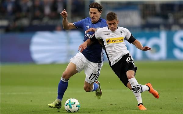 بنيامين ستامبولي