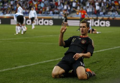 2010-07-03t165513z_01_wca238_rtridsp_3_soccer-world_reuters