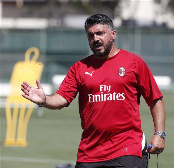 جينارو جاتوزو مدرب ميلان