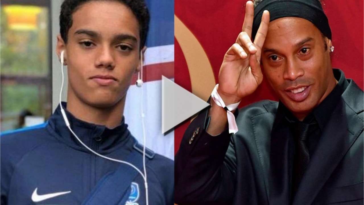 رونالدينيو وابنه