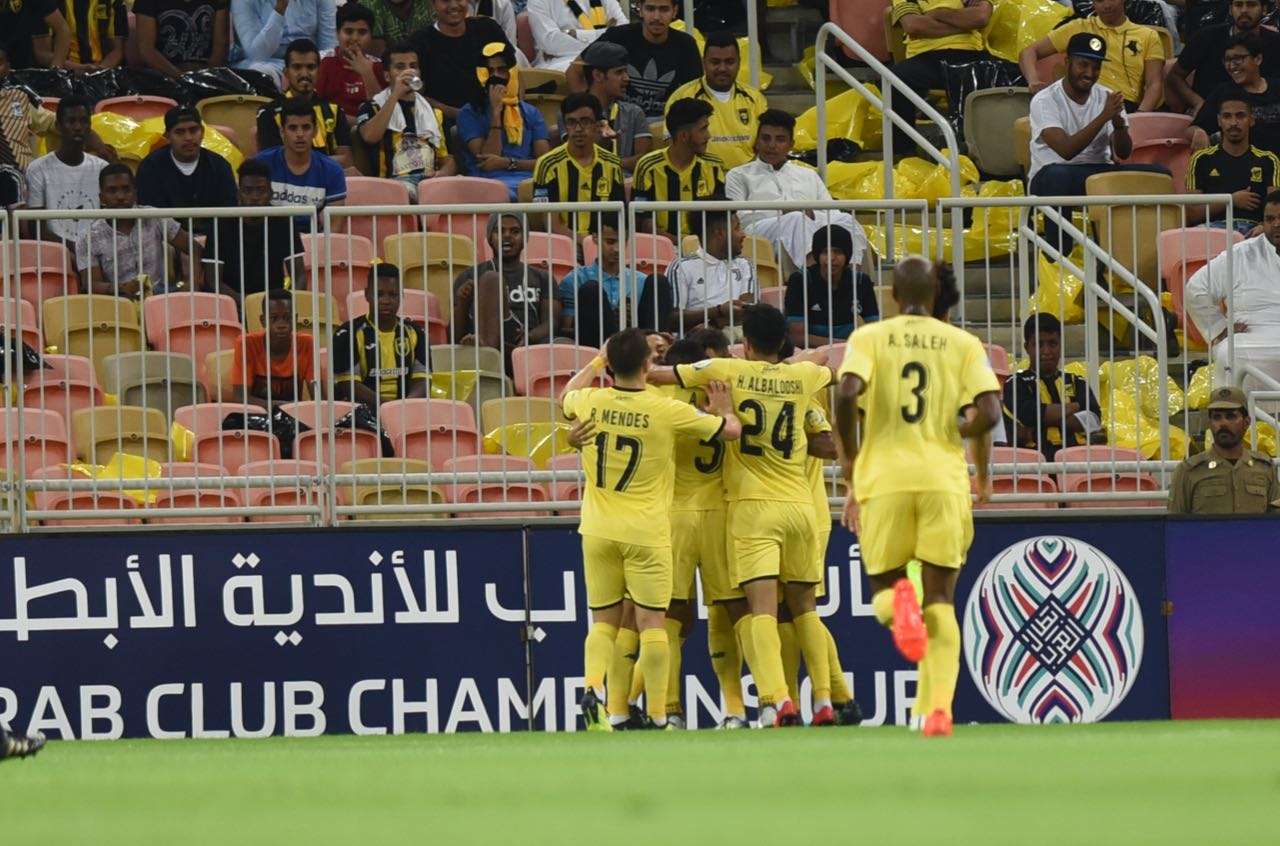 لاعبو الوصل