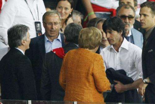 2008-06-16t190857z_01_euro352-_rtrnsrp_0_soccer-euro-_reuters
