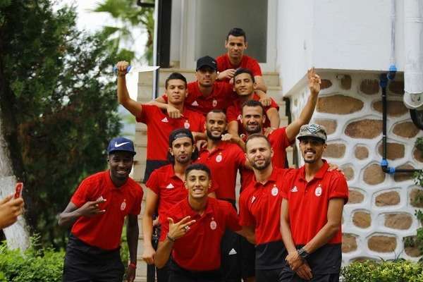 لاعبو الإتحاد