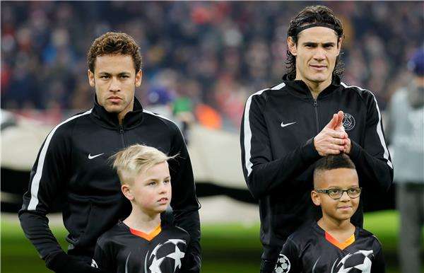 نيمار وكافاني - أرشيفية