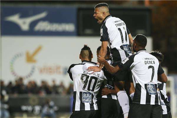 لاعبو بورتيمونينسي