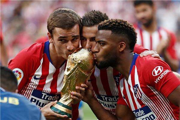 لاعبو أتلتيكو مدريد