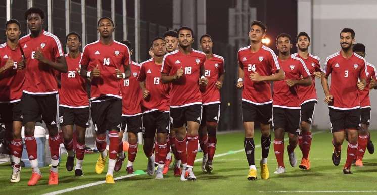 لاعبو المنتخب الإماراتي