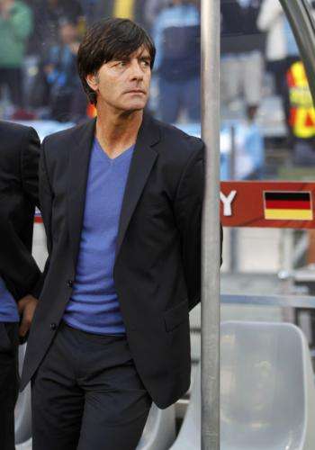 2010-07-03t142353z_01_wca128_rtridsp_3_soccer-world_reuters