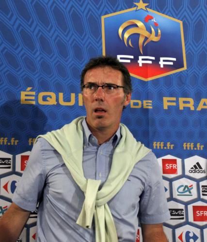 2010-07-06t103635z_01_par501_rtridsp_3_soccer-france_reuters
