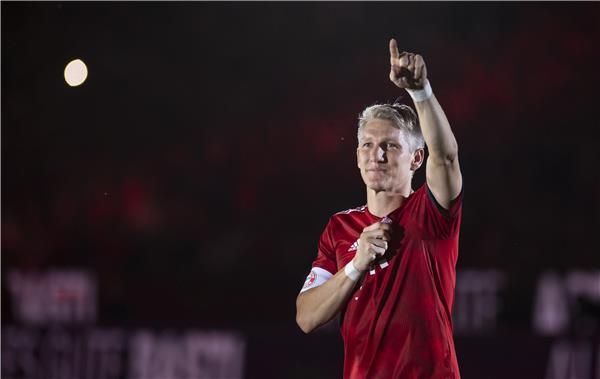 باستيان شفاينشتايجر