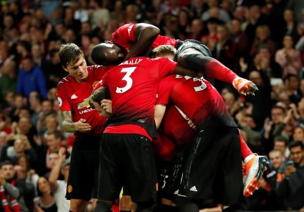 لاعبو مانشستر يونايتد