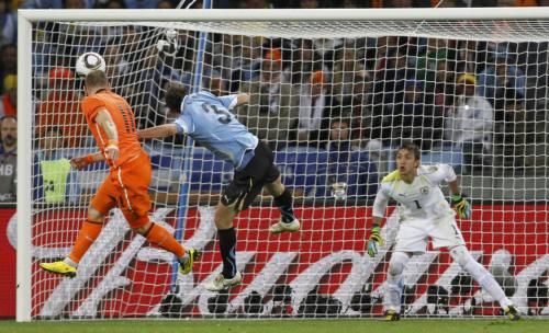 2010-07-06t201730z_01_wca426_rtridsp_3_soccer-world_reuters
