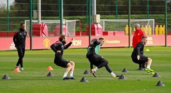 مورينيو ومارسيال في تدريبات يونايتد - أرشيفية