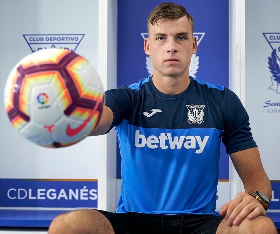  أندريه لونين