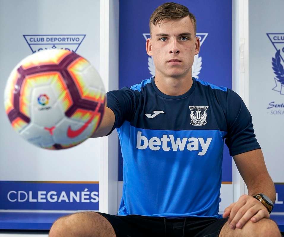 أندريه لونين