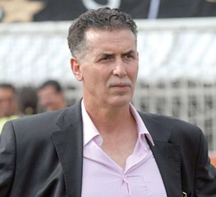  عبد الحكيم سرارا