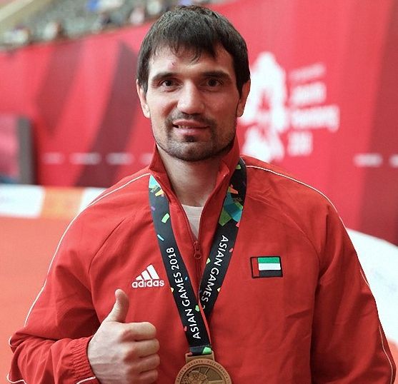 فيكتور سكرتوف