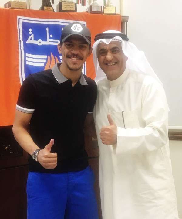 الخبيزي بعد التوقيع