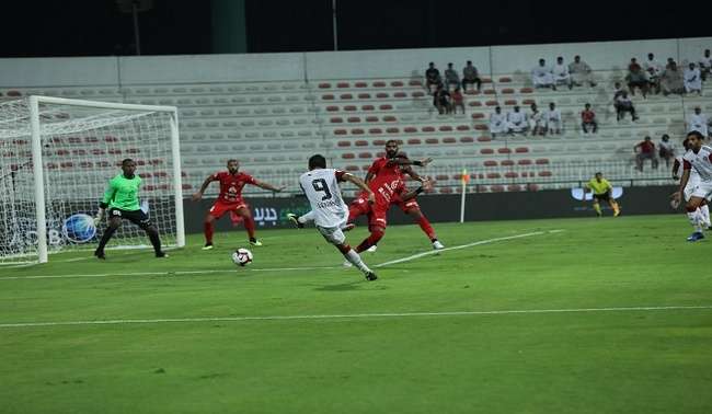 من لقاء شباب الأهلي دبي والجزيرة