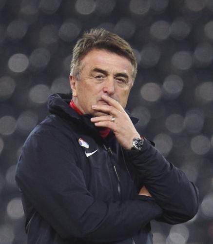 2010-06-22t181625z_01_dgm12_rtridsp_3_world-soccer_reuters