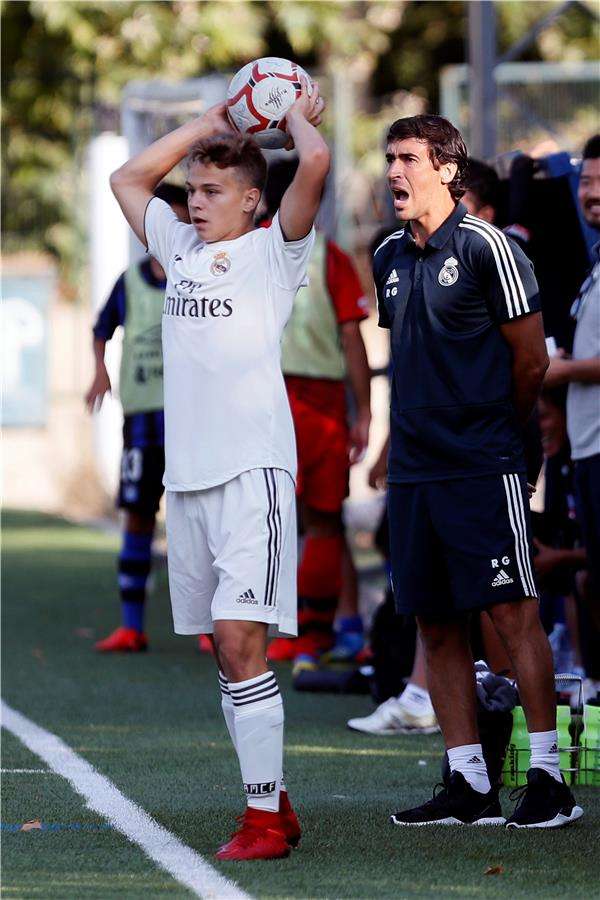 راؤول مع فريقه