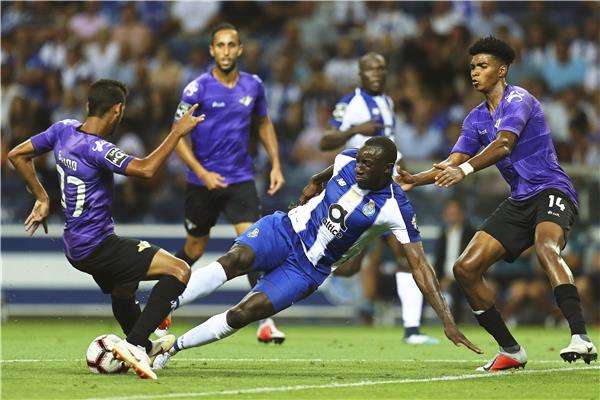 جانب من لقاء بورتو وموريرنسي