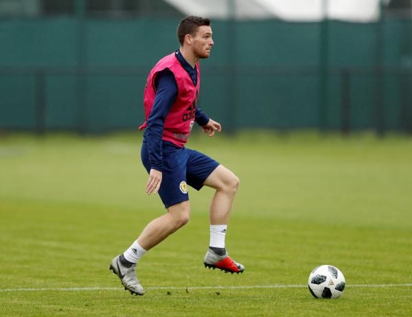  أندي روبرتسون