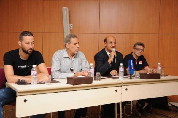 جانب من المؤتمر الصحفي 