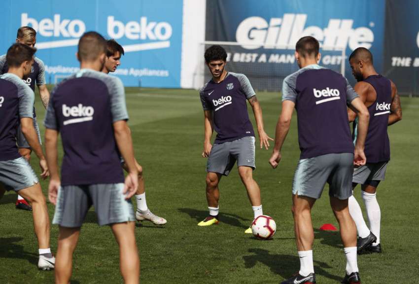 من مران برشلونة