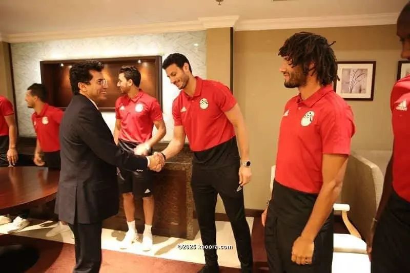 received_2421948316486394