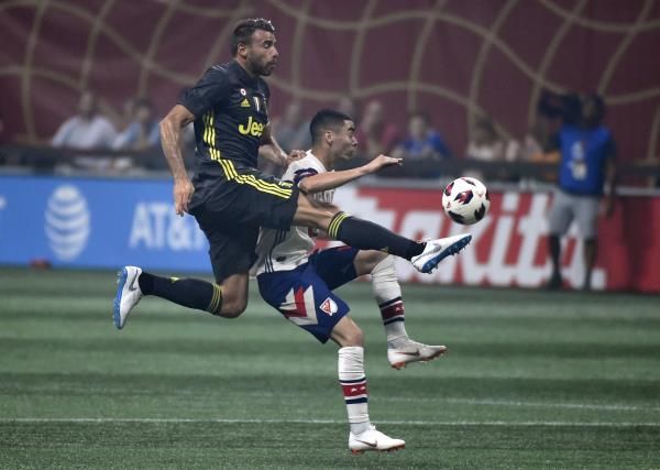 أندريا بارزالي