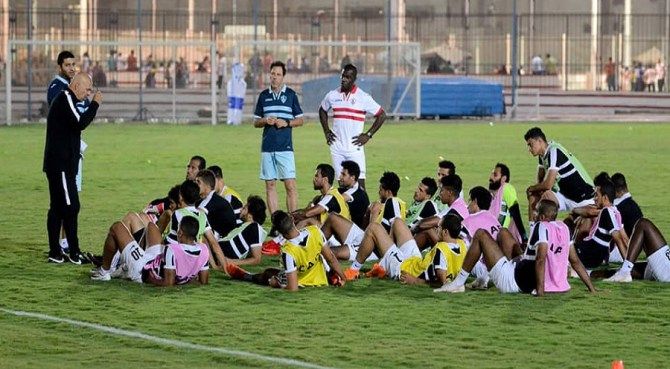 جروس مع لاعبي الزمالك