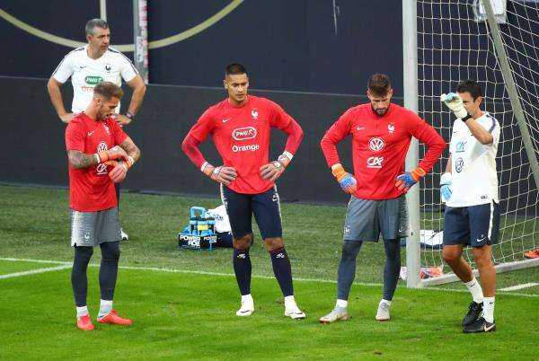 أريولا في معسكر فرنسا