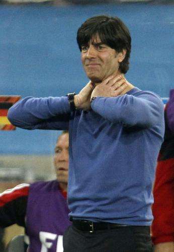 2010-07-07t195858z_01_wca441_rtridsp_3_soccer-world_reuters