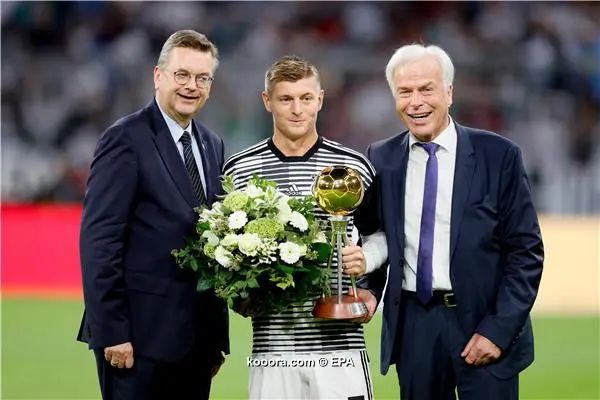 ?i=epa%2fsoccer%2f2018-09%2f2018-09-06%2f2018-09-06-07001774_epa