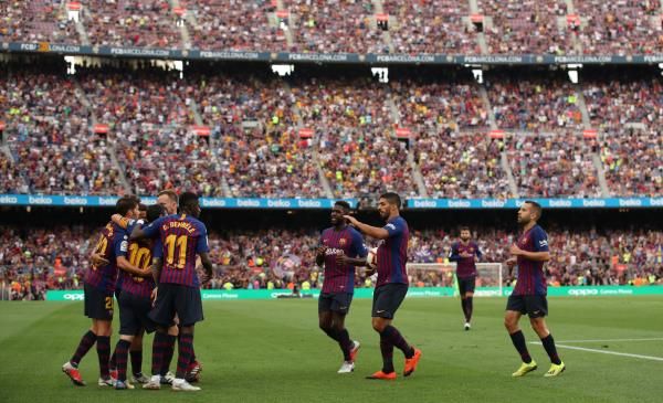 لاعبو برشلونة 