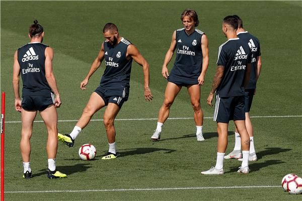 مودريتش بين لاعبي الريال