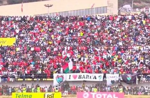 جانب من الجماهير الحاضرة