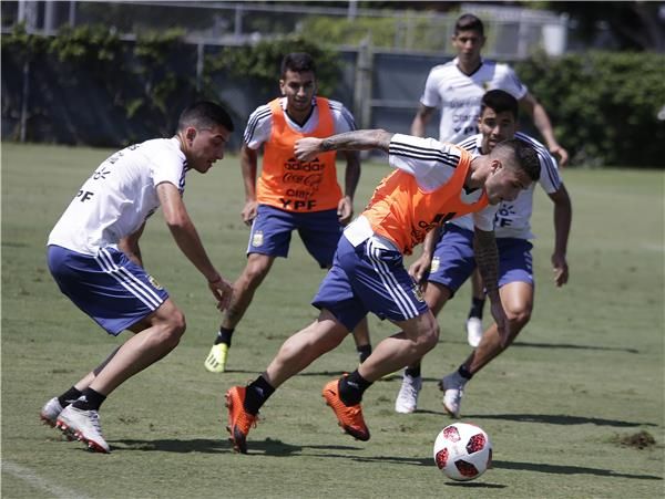 لاعبو الأرجنتين