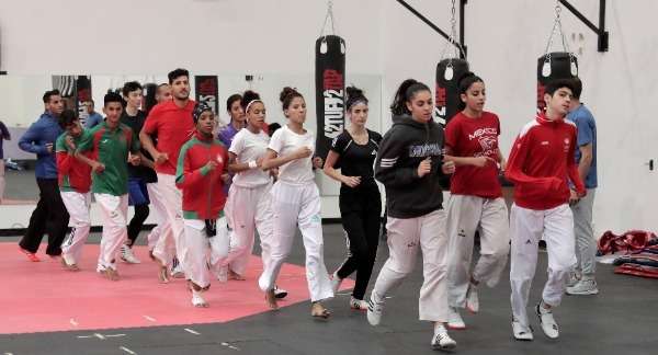 من التدريبات المشتركة لمنتخبي الأردن والمغرب